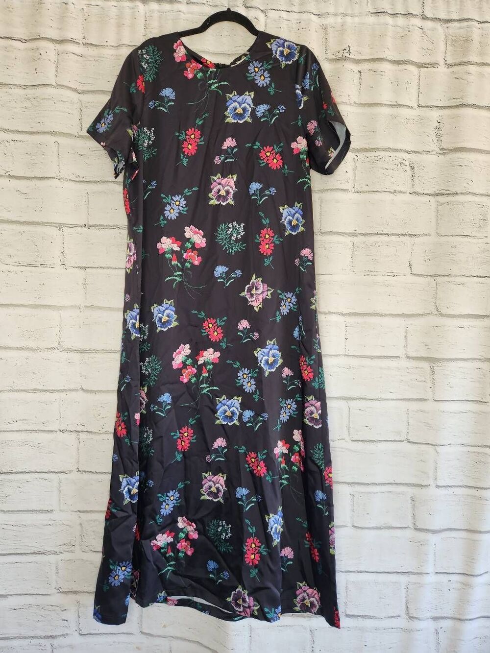 Hyacinth House Black Silky Floral Maxi Dress Womens XL Short Sleeve